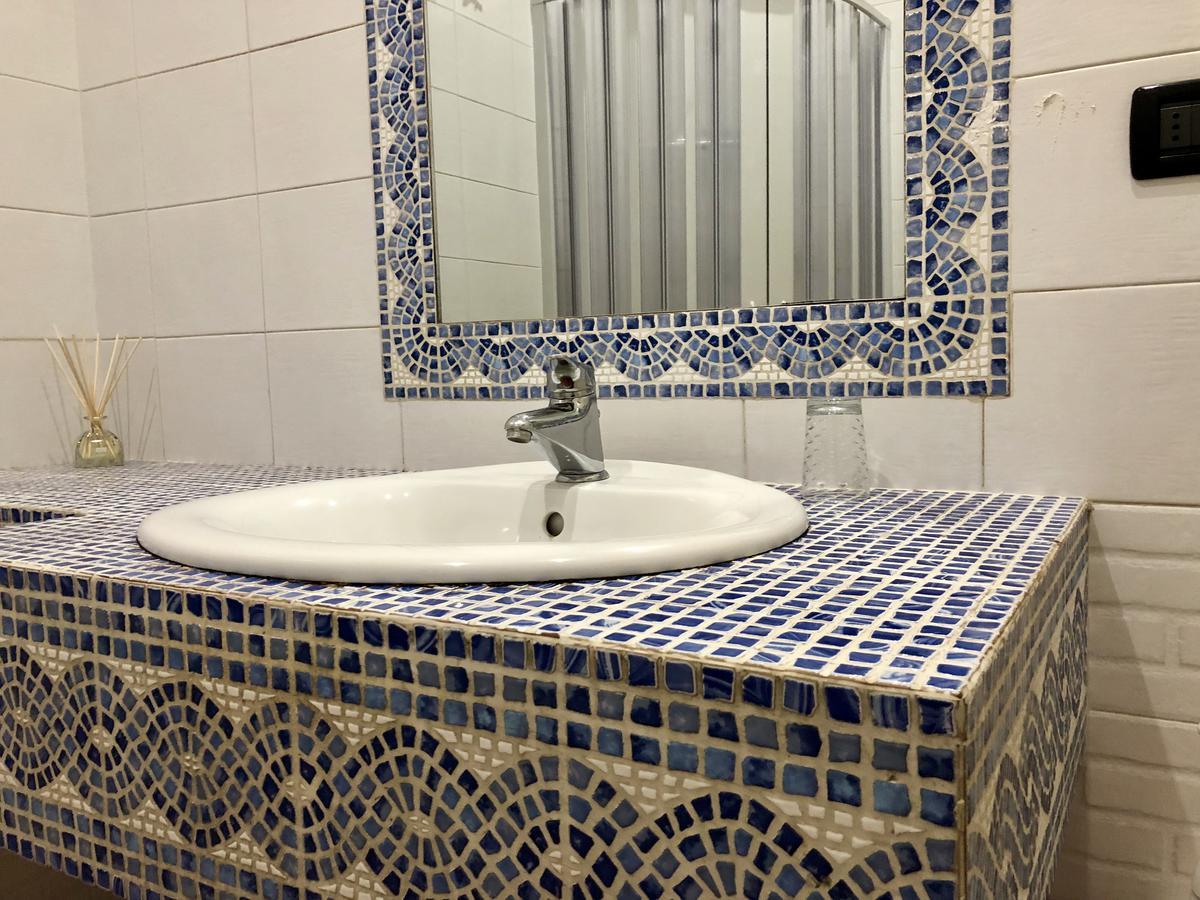 A Due Passi Dal Ponte Hotel Taranto Luaran gambar